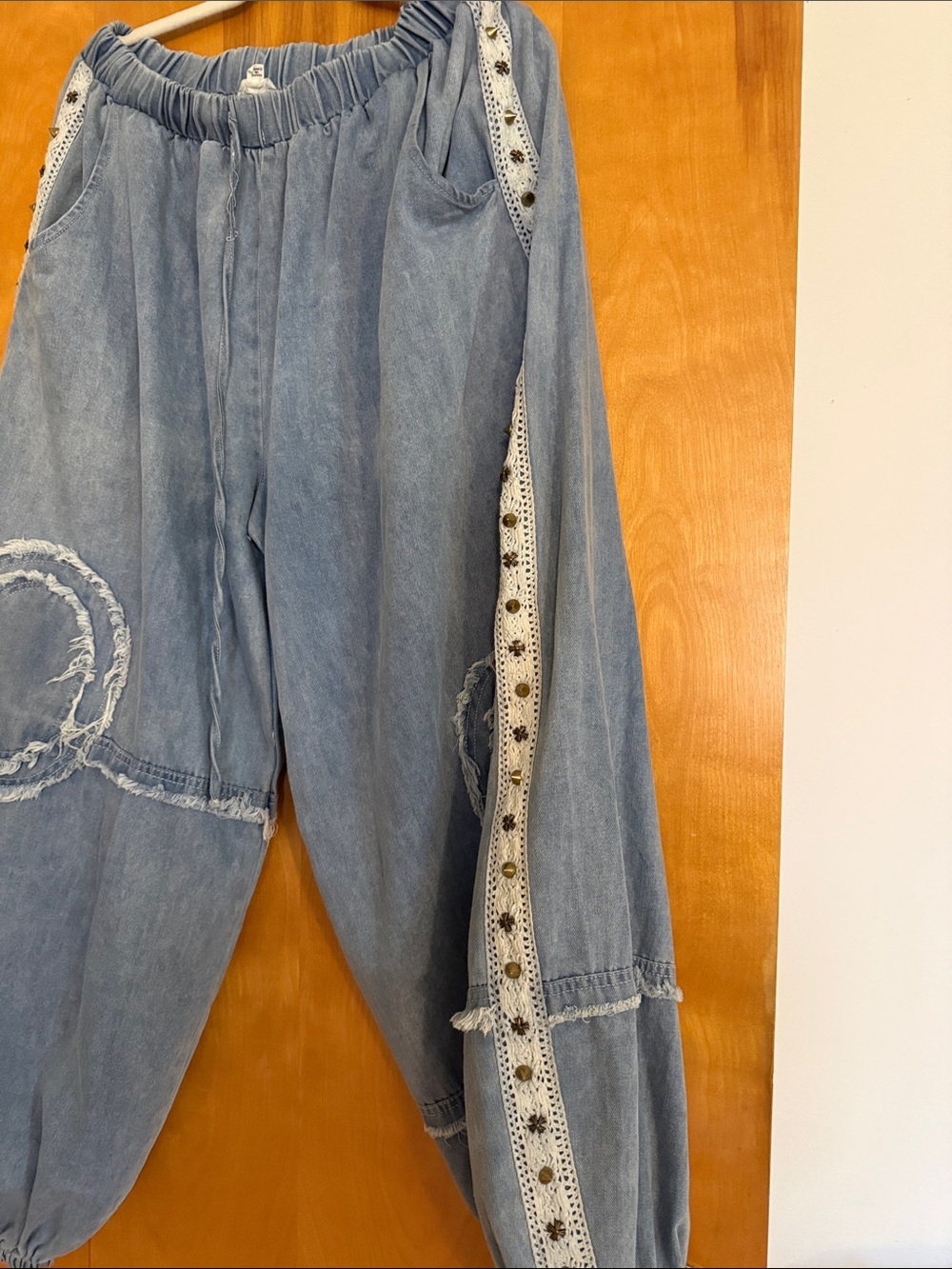 POL Denim Lightweight Pants - Patches, Embroidery/Rivets On Sides Never worn - Picture 2 of 6